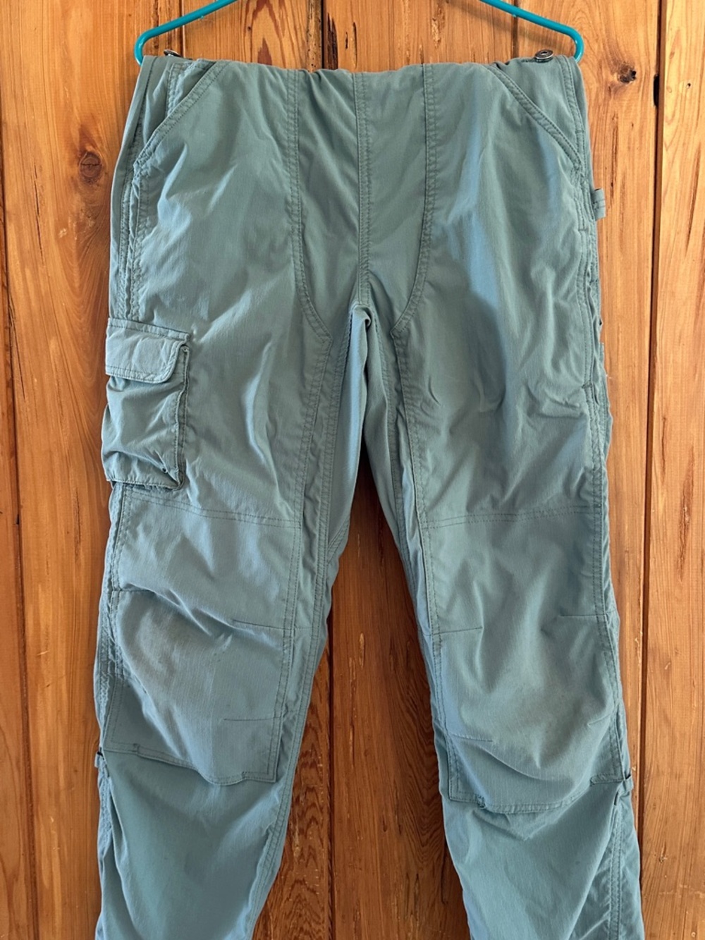 Duluth Heirloom Gardening Bib Overalls - Picture 6 of 9
